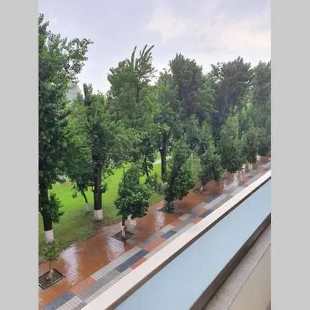 Confort Studio With A Marvelous Kitchen * 부쿠레슈티