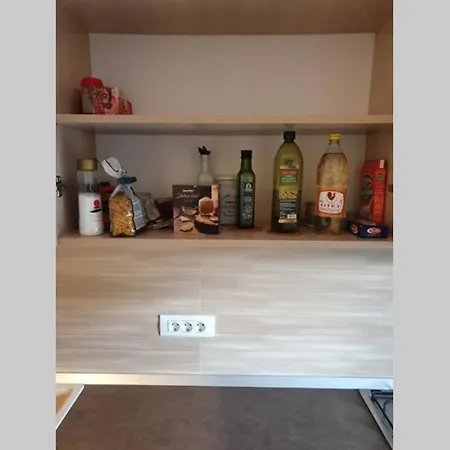Confort Studio With A Marvelous Kitchen * 부쿠레슈티